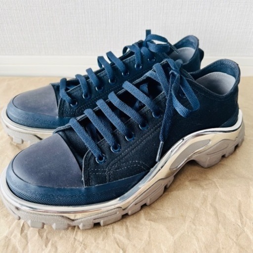 【アディダス】【ラフシモンズ】【コラボスニーカー】