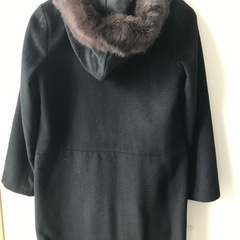アンゴラ混合黒のコートの画像