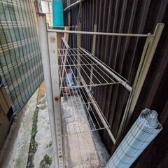 金属棚