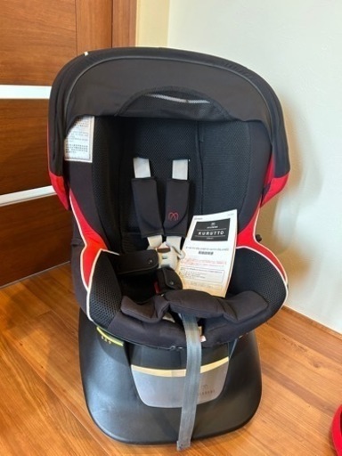 値下げ中　チャイルドシート　回転　エールべべ　黒赤　美品