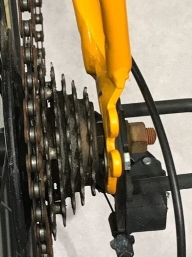 自転車 ハマー クロスバイク CBR 7018DR 18段変速（シマノ社製）イエロー