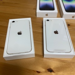 iPhoneSE 第三世代　64G 一台の画像