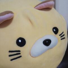 ぬいぐるみ クッション 猫なのかな？犬かな？の画像