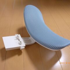 オフィスチェアー用ヘッドレスト　の画像