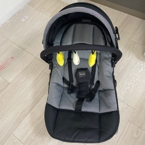 ベビーバウンサーほぼ未使用品です。
