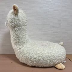 座れる アルパカのぬいぐるみの画像