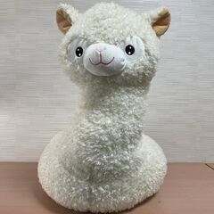 座れる アルパカのぬいぐるみの画像