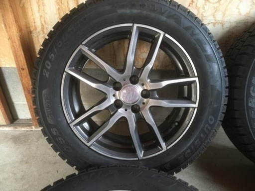 決まりました　　2020年スタッドレスタイヤ　205/60R16 バリ山2020