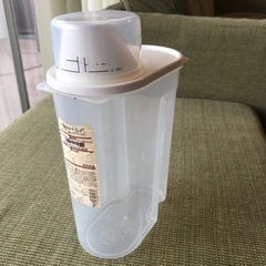 無印良品　米保存容器　2㎏用