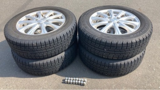 スタッドレスタイヤ＋アルミホイール　185/65R15