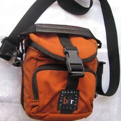  ★BEAMS    カメラバッグ    美品