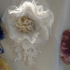 ハンドメイド　コサージュ　お花の画像