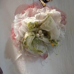 ハンドメイド　コサージュ　お花の画像