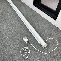 プロジェクター & 1.6m×2.1mスクリーンの画像