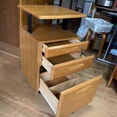 学習机に付属してた脇机引出しの画像