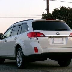 レガシーアウトバック・2.5iアイサイト4WD【本車検フルR7年4月迄】BRM後期型タイミングチェーン・車間制御クルコン・地デジTV・Bluetooth・SDナビ・Bカメラ…_画像2 2.5iアイサイト4WD【本車検フルR7年4月迄】BRM後期型タイミングチェーン・車間制御クルコン・地デジTV・Bluetooth・SDナビ・Bカメラ…_画像3 2.5iアイサイト4WD【本車検フルR7年4月迄】BRM後期型タイミングチェーン・車間制御クルコン・地デジTV・Bluetooth・SDナビ・Bカメラ…_画像4 2の画像