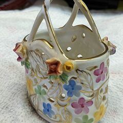 ☆陶器小物入れ　☆ROYAL ARDEN ロイヤルアーデン バス...