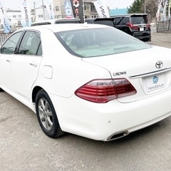 全国自社ローン#MYNEOオートローン　クラウンロイヤル　27000km 札幌在庫の画像