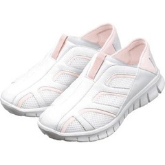 【新品】ナースシューズ　KAZEN