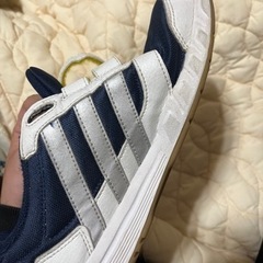 アディダス 最後の値引きの画像