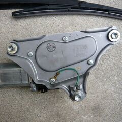 トヨタアイシス純正リアワイパーモーターASSY＆ワイパーセット