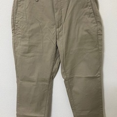 ユニクロ パンツ ベージュ