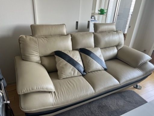 皮ソファー3