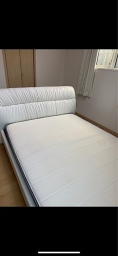 超美品ダブルベッドフレーム