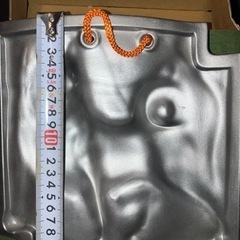 干支　戌年（いぬどし）金色着色　3D  立体　彫刻瓦（かわら）の画像