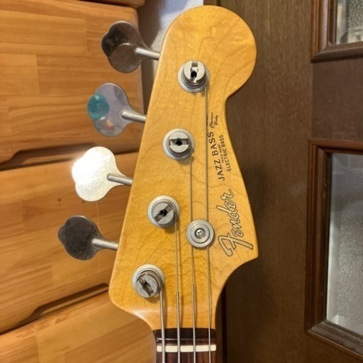 フェンダージャパン　JB-62 フィエスタレッド