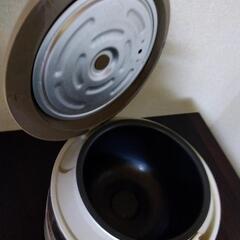 ３合炊き炊飯器の画像