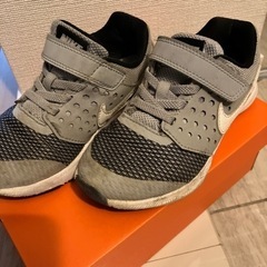 NIKE１７ｃｍスニーカー