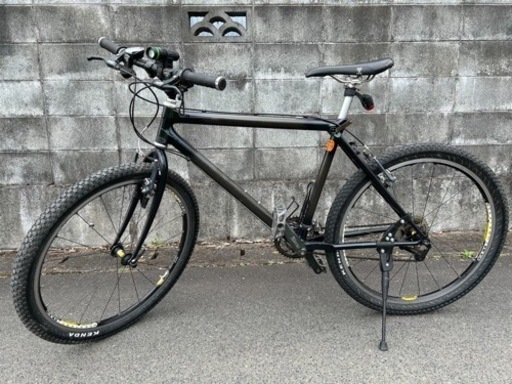 カーボンフレームロードバイク