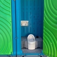 仮設トイレ