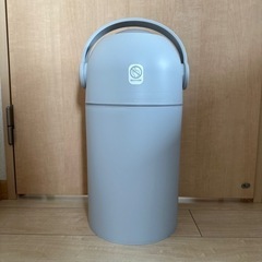 ステール　オムツ用ゴミ箱　スノーグレー（Pigeon）