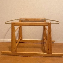 【美品】クーファンスタンド 木製 おしゃれ 組み立て済みの画像