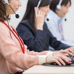 施設の清掃や受付業務