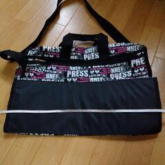 お話し中です‼️ボストンバッグ  可愛いの画像