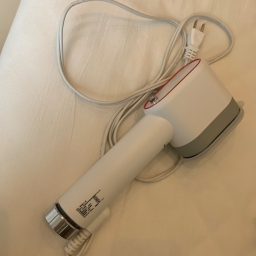 スチーム シワ伸ばし スチームとドライ兼用 立ち上がり早い 水タンク内蔵