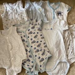 60〜80ロンパース半袖肌着