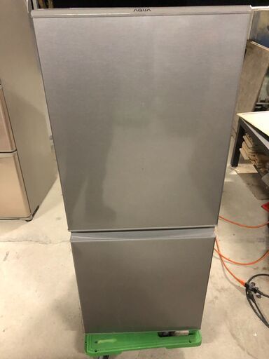 AQUA 2ドア冷蔵庫 AQR-13J 2019年製　 126L『46L大容量フリーザー』『耐熱100°Cテーブル』搭載