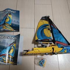 レゴ　LEGO TECHNIC 42074 レーシングヨットの画像