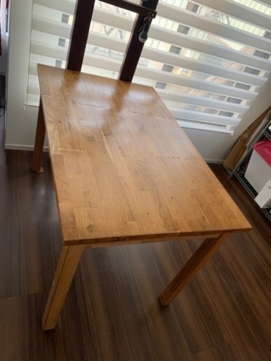【再掲載】IKEAダイニングテーブル