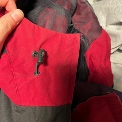GU マウンテンパーカー　黒/赤　サイズMの画像