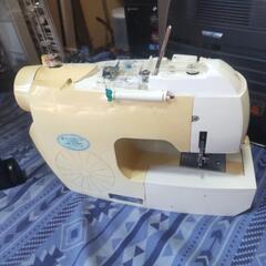 JN100 ミシンの画像