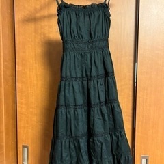 L’EST ROSE　黒ワンピース　新品タグ付き　定価13400円