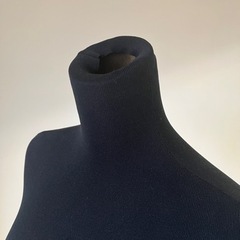 黒　トルソーの画像