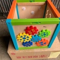 トイザらス イマジナリウム 木製知育玩具　箱型の画像