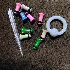 6Gのピアス×9と拡張器