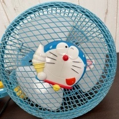 無料！ドラえもん☆クリップ扇風機☆コイズミ☆KLF-186☆動作確認済み【こちらは店舗です。浜村鹿野温泉ICから3分 買取本舗 宮本リサイクル 営業時間９～１９時 定休日水曜日】の画像